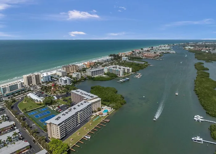 Bayshore Yacht&tennis Club 616 Clearwater Beach