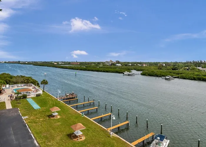 Bayshore Yacht&tennis Club 616