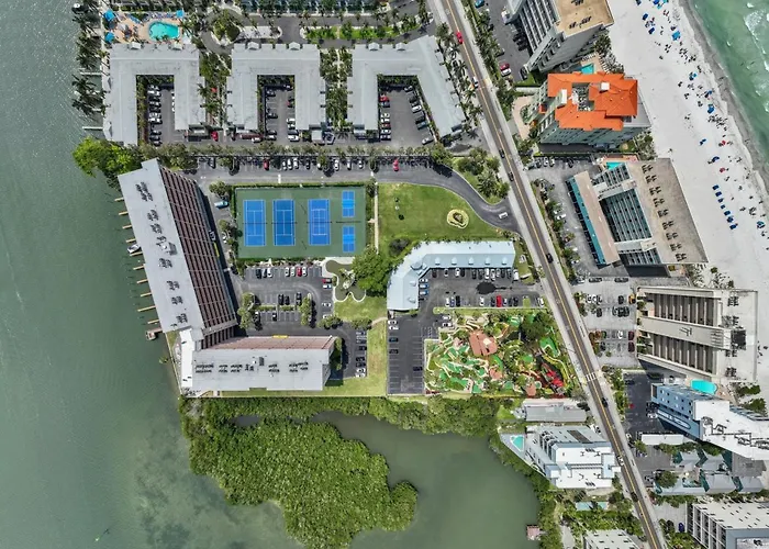 Bayshore Yacht&tennis Club 616